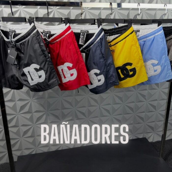 BAÑADORES